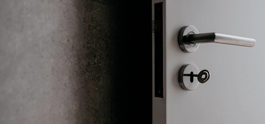 Front Door Handle Repair And Installation in El Rio, CA